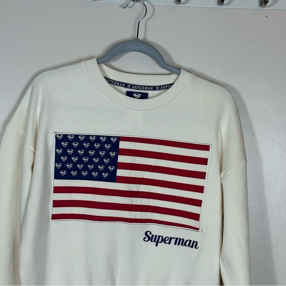 DC Comics White Superman Flag Sweater - Picture 3 of 9